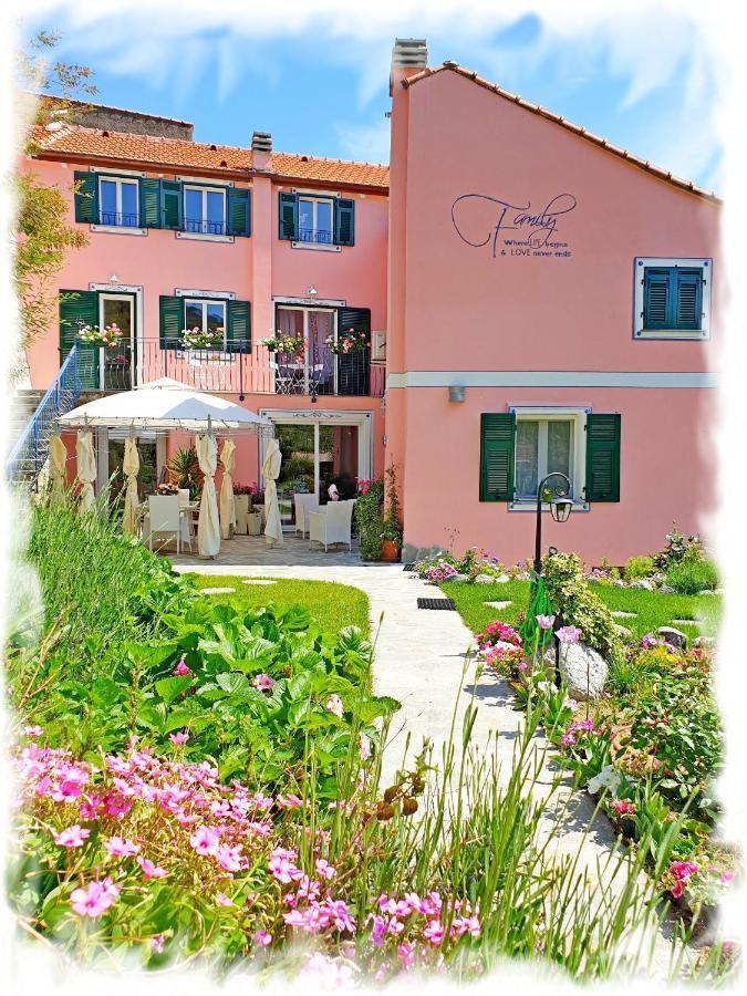 Casa Vacanze Family Альбисола-Супериоре Экстерьер фото