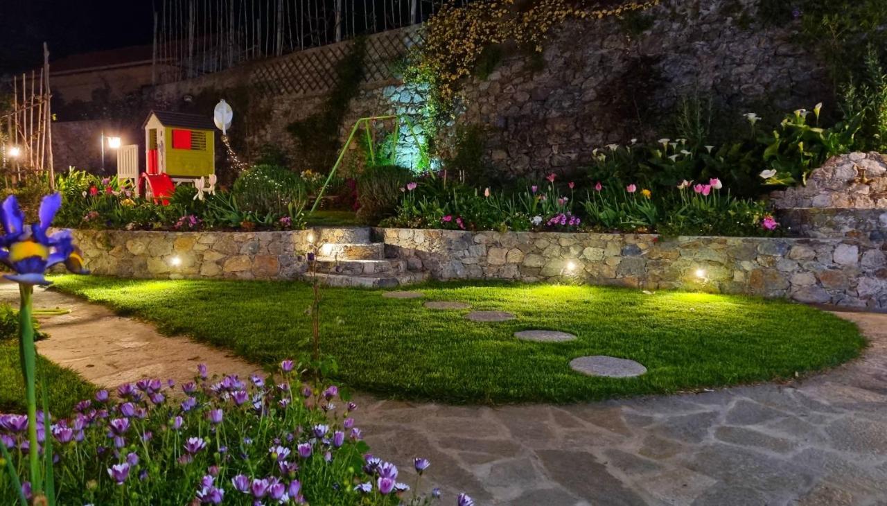 Casa Vacanze Family Альбисола-Супериоре Экстерьер фото