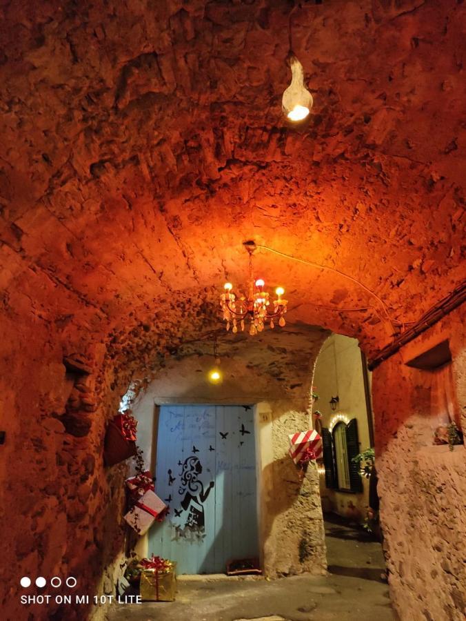 Casa Vacanze Family Альбисола-Супериоре Экстерьер фото